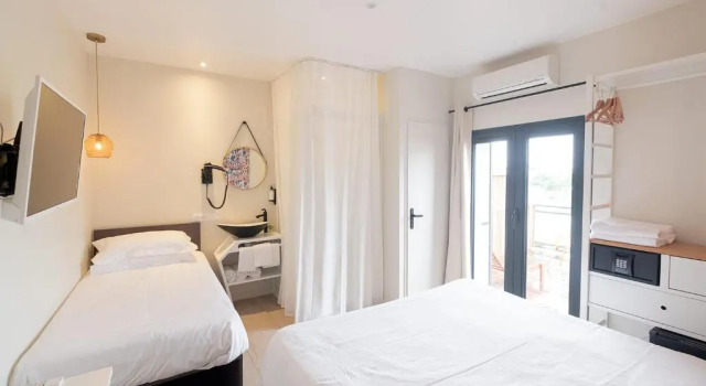 Трёхместный номер Standard Hôtel de la Plage