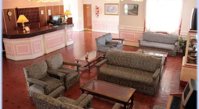 Hotel Lihuel Calel, Book Hotel Hoteller i La Pampa med parkering, Parkering