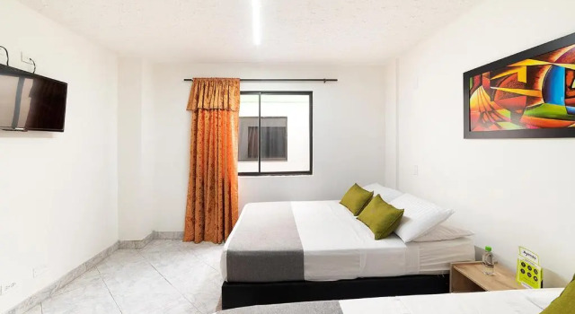 Четырёхместный номер Standard Hotel Balcones del Estadio