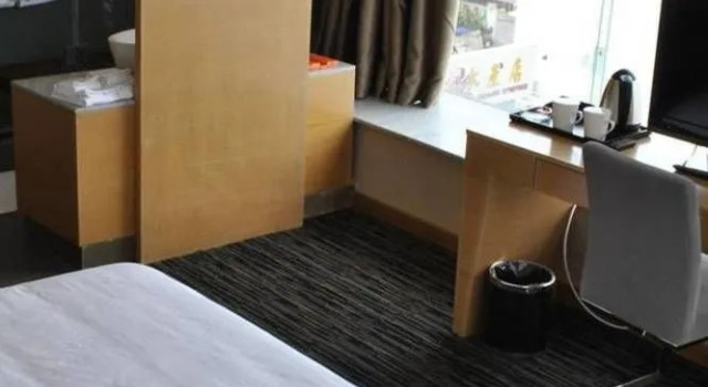 Six Inn Hotel-guangzhou, Забронировать Отель Паньюй , рядом с Guangzhou Overseas Chinese Town