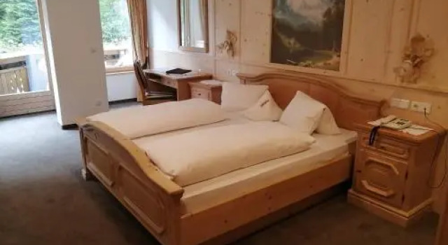 Hotel Schwarzenbach, Забронировать Отель Нова Потенте Ega Valley