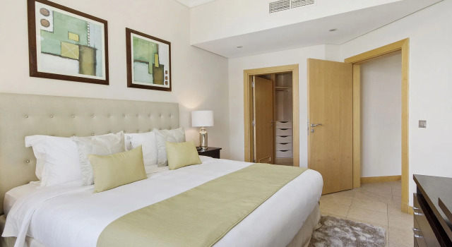Bespoke Residences - Shoreline Al Nabat, Забронировать Апартаменты/квартира Джумейра , рядом с Jumeirah Palm Tram Station