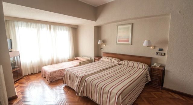 Трёхместный номер Standard Hotel Colón