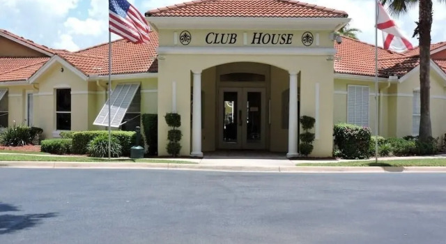 Ref 01 Stunning 4 Bed Villa With own Pool Spa Lake View, Varaa Lomakeskus Kissimmee Kissimmee