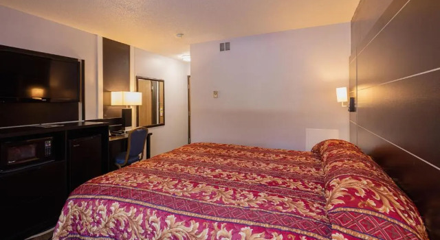 Номер Standard Coratel Inn & Suites by Jasper Hastings