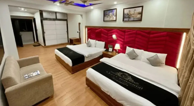 Четырёхместный номер Executive Khan Continental Hotel & Restaurant