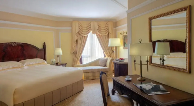 Номер Deluxe The Regency Hotel Kuwait