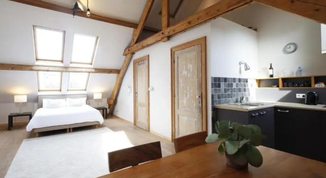 Студия Antwerp Bed & Breakfast