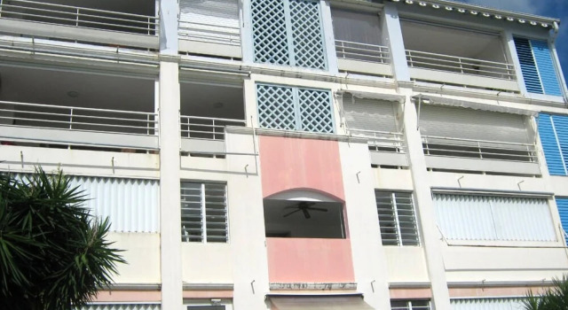 House With one Bedroom in Les Trois-îlets, With Wonderful sea View, Shared Pool, Enclosed Garden