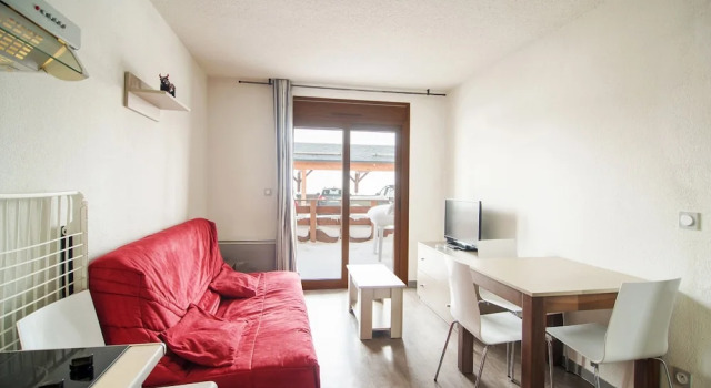 Апартаменты Vacancéole - Les Chalets de lIsard