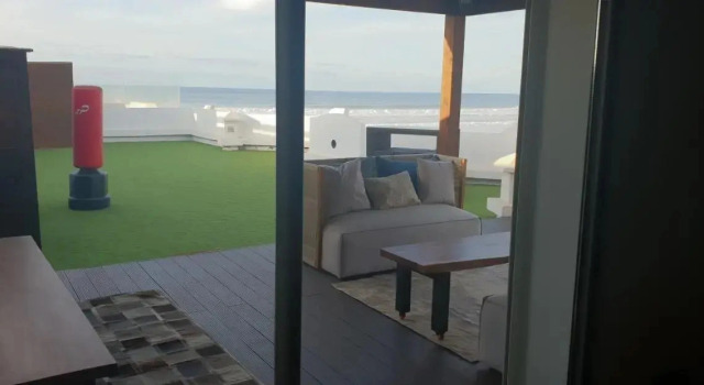 Magnifique Penthouse 140m2 de terrasse vue mer, Book Lejlighed Hoteller i Doukkala-Abda med pool, Swimmingpool