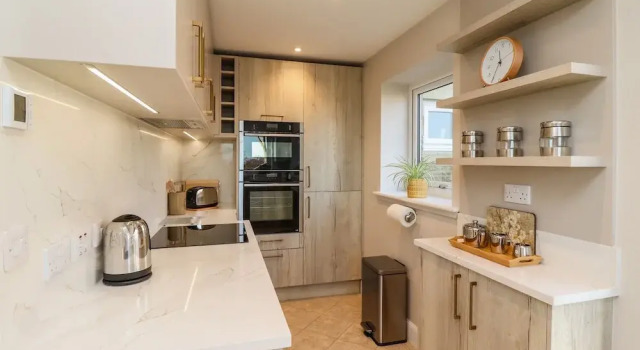 Summerseats Cottage, Забронировать Дом для отпуска Отели в центре Алник, в центре, Парковка