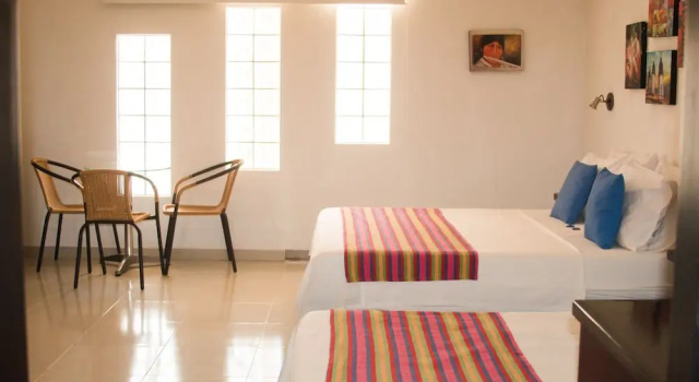 Habitación triple Superior sótano Sunset Taganga Hotel