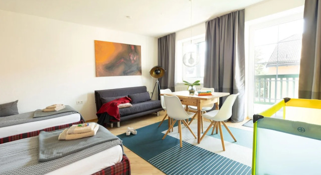 Апартаменты с балконом Riedz Apartments Innsbruck- Zentrales Apartmenthaus mit grüner Oase