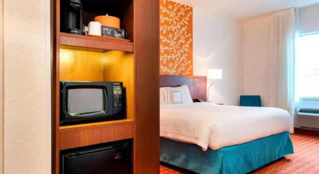 Двухместный номер Standard с видом на бассейн Fairfield Inn & Suites by Marriott Delray Beach I-95