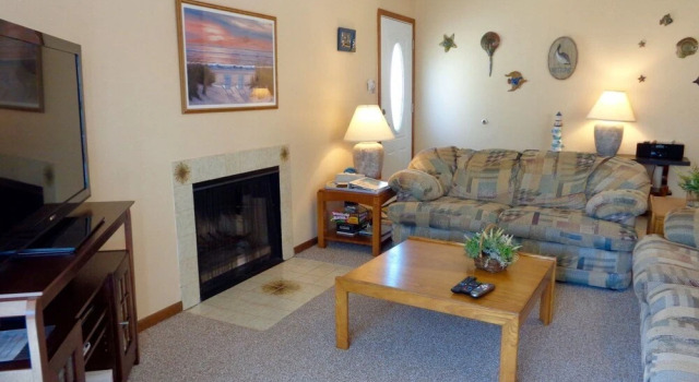 OC835 Brighton Place-2, Забронировать Отель Отели Оушен-Сити с парковкой, рядом с Shriver's Salt Water Taffy &amp; Fudge, Парковка