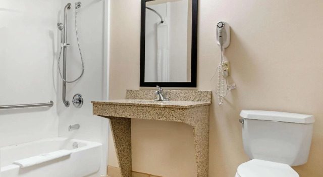 Двухместный номер Standard Quality Inn Dayton Airport