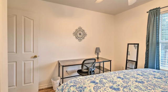Коттедж Pet-friendly Rockport Home ~ 4 Mi to Beach!