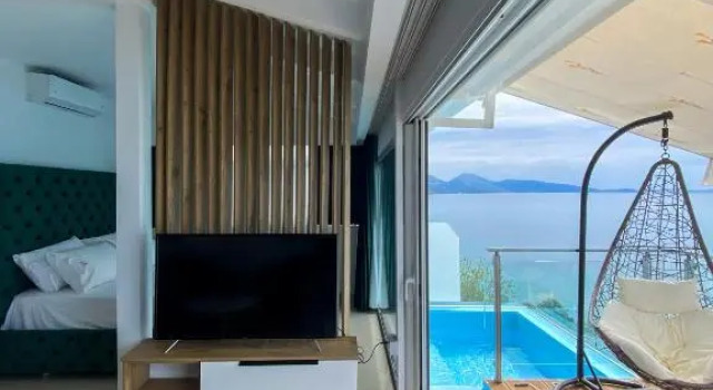 Deluxe Suite Qeparo Napolon Complex