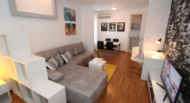 New Belgrade apartment Neven, Buchen Sie Ferienwohnung Novi Beograd 