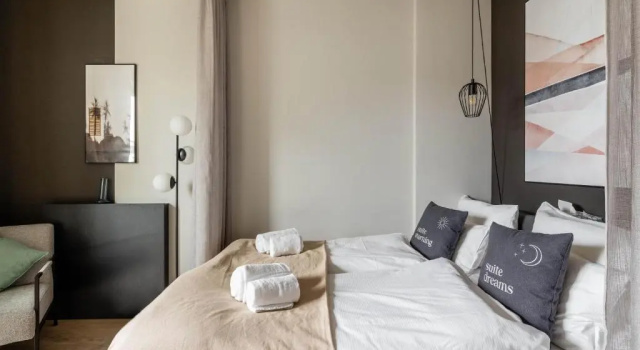 Люкс с балконом Limehome Düsseldorf Stresemannstraße - Digital Access