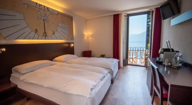 Двухместный номер Classic с видом на озеро Hotel la Meridiana, Lake & SPA