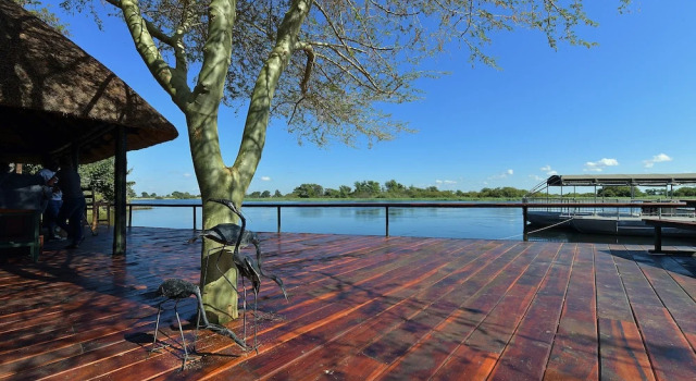 Zambezi Mubala Camp, Book Feriehus Hoteller i Katima Mulilo med pool, Swimmingpool