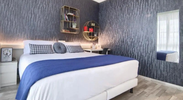 Двухместный номер Standard с балконом Hotel Luze El Villa
