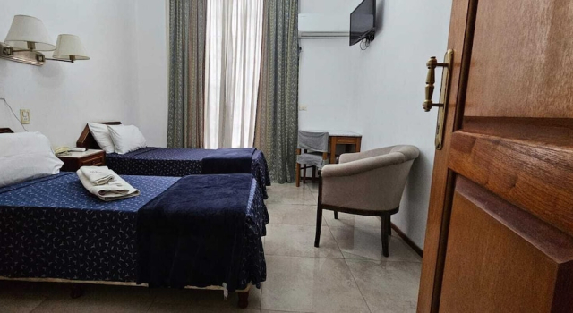 Номер Economy Astoria Hotel