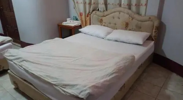 Yong Neng Vang Guesthouse 1, Prenota Hotel Phonsavan Xieng Khouang
