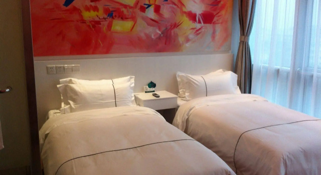 Spring Time Hotel