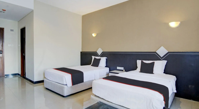 Двухместный номер Deluxe Townhouse Oak Pekanbaru near Mall Pekanbaru formerly Hotel Grand Sahara