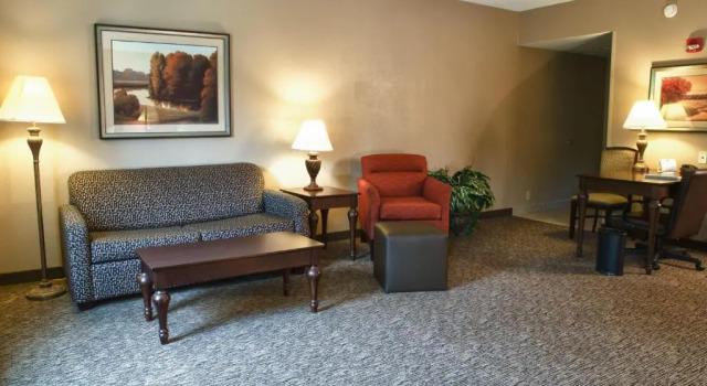 Четырёхместный люкс Hampton Inn Spring Lake Fayetteville