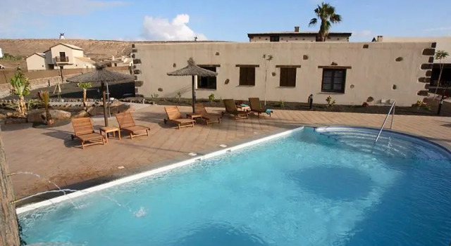 Oasis Rural Villaverde, Prenota Hotel La Oliva Fuerteventura