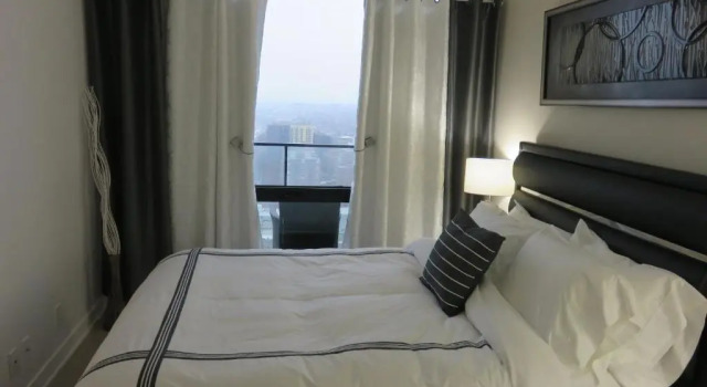 Апартаменты Luxury home in downtown Montreal