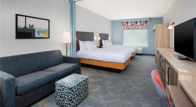Четырёхместный люкс Home2 Suites By Hilton Traverse City