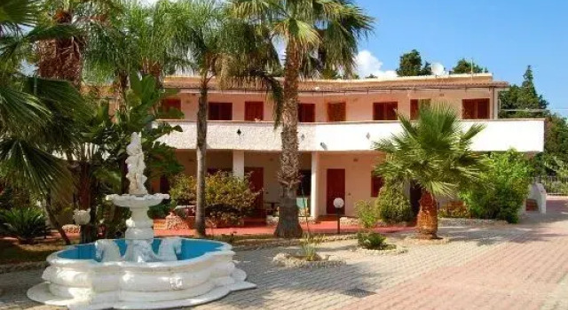 San Domenico Village, Book Hotel Parghelia Calabria