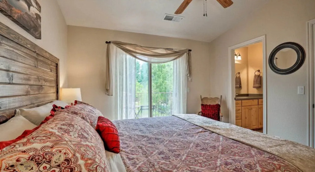 Апартаменты Kanab Condo w/ Pool & Patio, 30 Mi to Zion NP