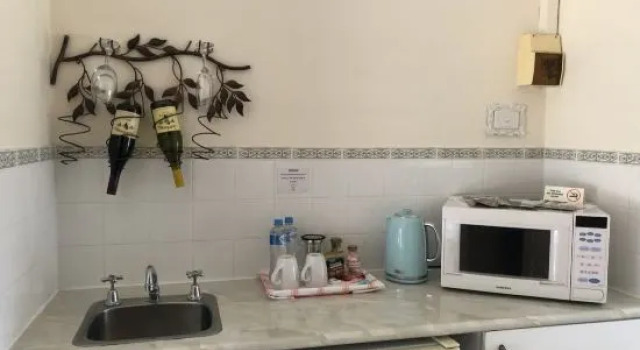 Люкс c 1 комнатой с балконом и с видом на бассейн Villa Provence Estate