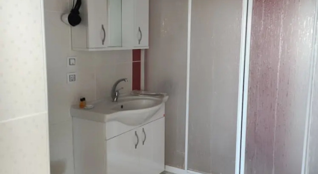 Трёхместный номер Standard с балконом Phoenix Inn Hotel