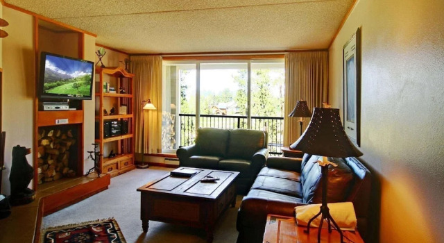 Pines 2136