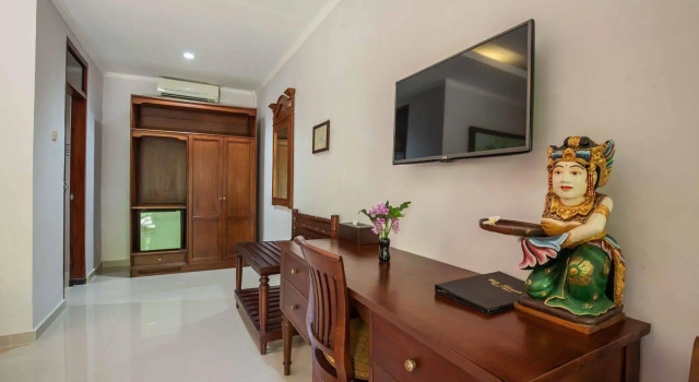 Vila Shanti Beach Hotel
