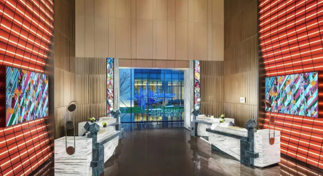 Renaissance Qingdao Hotel, Reservar Hotel Hotéis em Qingdao com estacionamento, Estacionamento