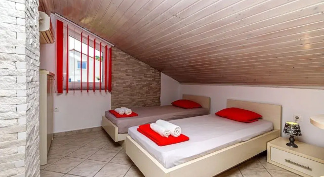Dido Apartment 1, Забронировать Апартаменты/квартира Апартаменты Новалья, Апартаменты/квартира