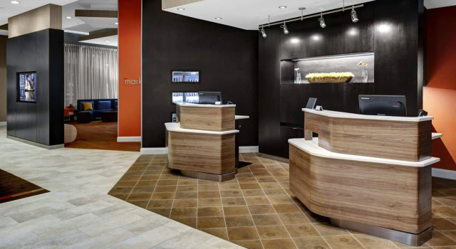 Le Saint Germain Suite Hotel, Varaa Hotelli St. Cloud Minnesota