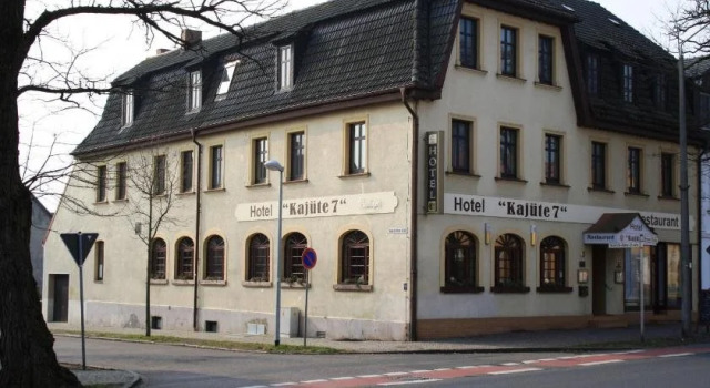 Hotel und Restaurant Kajüte 7, Prenota Hotel Hotel a Garz con parcheggio, Parcheggio
