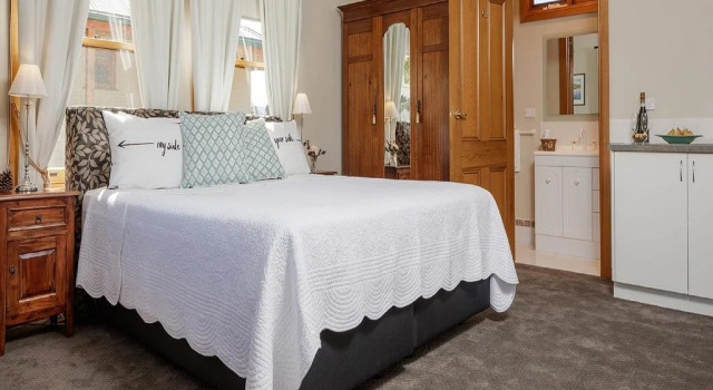 Ambience on Huon Bed and Breakfast, Rezervați Hotel Port Huon Huon Valley