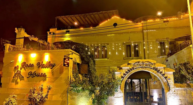 Rose Valley Hotel