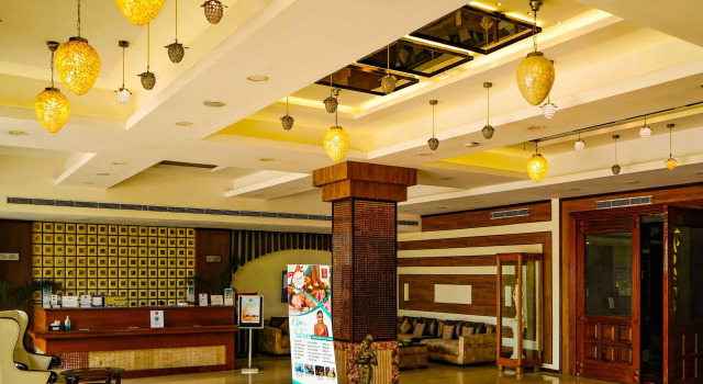 Clarion Inn Amps, Rezervovat Hotel Hotely v Punjab s parkováním, Parkování