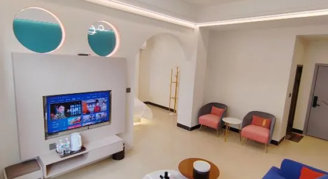 Семейный люкс Deluxe Maitreya Yixi Yixia Homestay